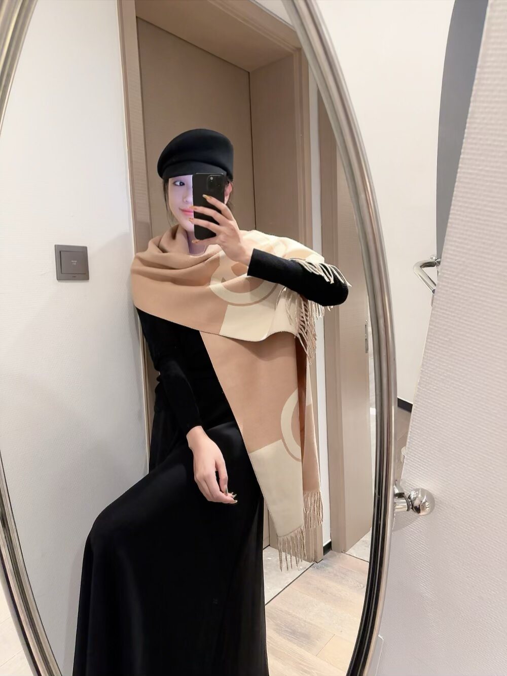 Gucci Interlocking G Fringed Shawl